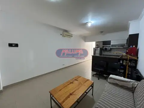 Depto Tipo Casa 2 ambientes con 1 baño