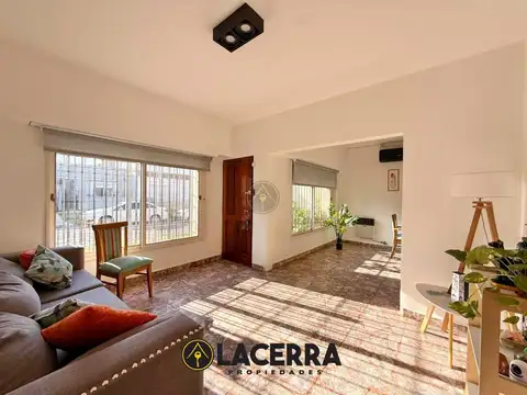 Casa 5 ambientes en Villa Ballester APTO CREDITO