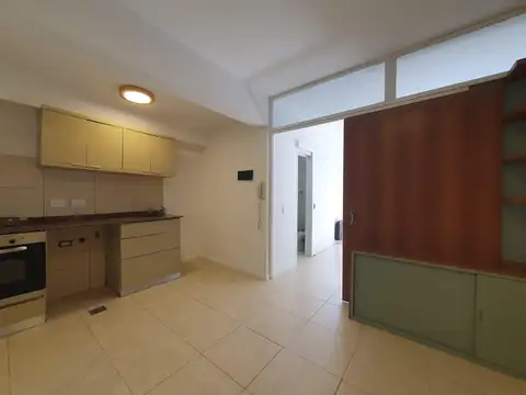 Carlos Pellegrini 137 - planta baja + cochera