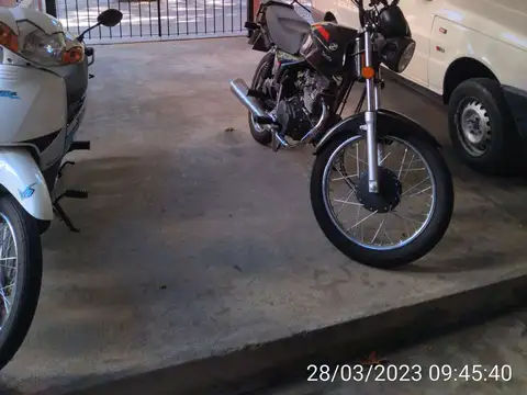 Cochera doble en Barrio de Saavedra  U$S 23.000,-