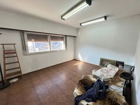 Oficina en venta, ubicado en Valentin Alsina