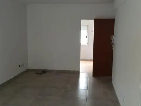 A ESTRENAR 2 AMBIENTES AMPLIO