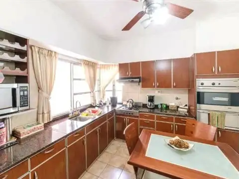 Casa en Venta en Cinco Esquinas, USD 198.000