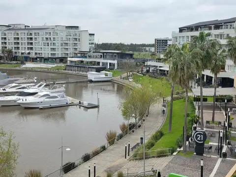 Av.del Puerto  Bahia Grande al 600