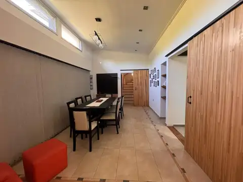 CASA EN ALQUILER BERISSO 3 DORMITORIOS PILETA