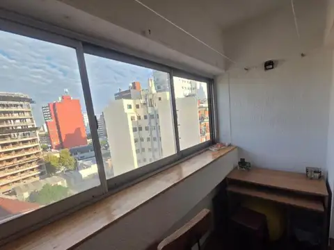Venta Departamento 2 amb . piso alto .Apto credito