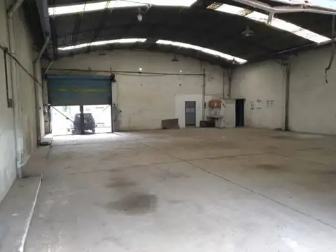 Galpon en Alquiler en Ituzaingó Sur, $ 3.700.000