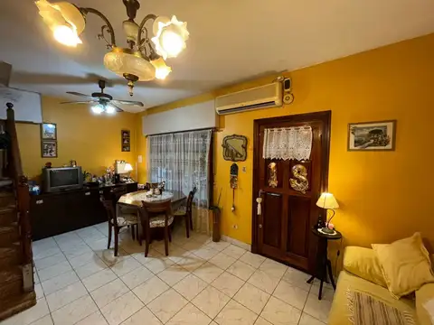Depto Tipo Casa en Venta de 2 dormitorios
