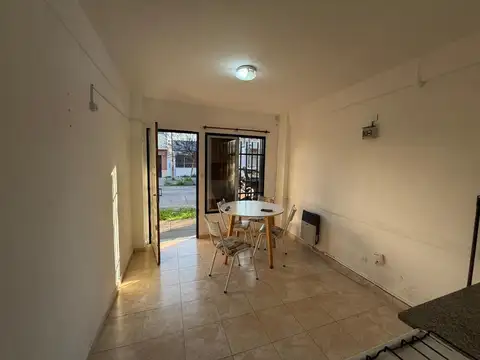 Depto Tipo Casa en Venta de 2 ambientes
