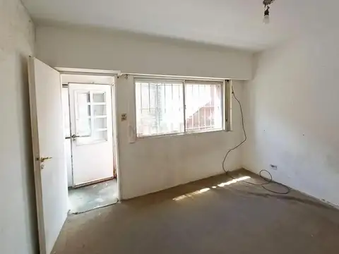 Depto Tipo Casa 3 ambientes con 1 baño