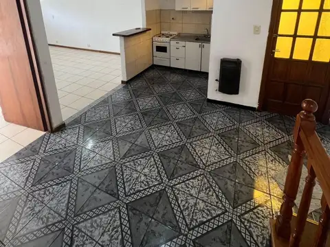 Depto Tipo Casa en Alquiler de 1 dormitorio
