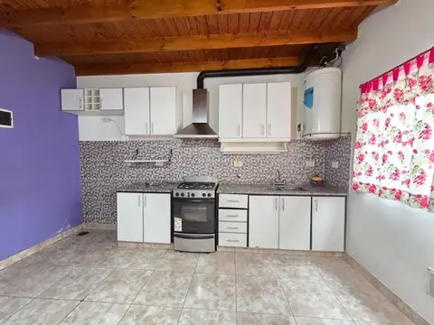 Depto Tipo Casa en Alquiler de 3 dormitorios
