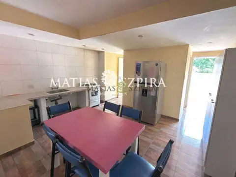 Depto Tipo Casa en Venta de 5 ambientes