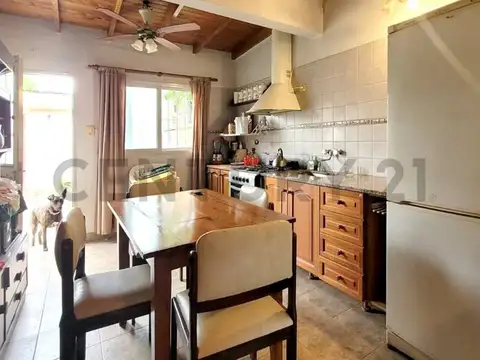 Casa 3 ambientes con 1 baño