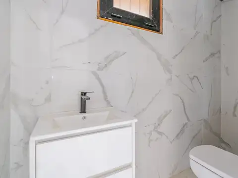 VENTA CASA 4 AMBIENTES RECICLADA CAISAMAR