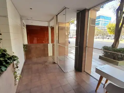 Av. del Libertador al 1700