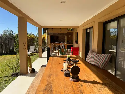 Casa 4 ambientes con 3 baños