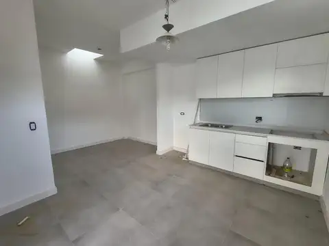 Depto Tipo Casa en Venta de 2 ambientes