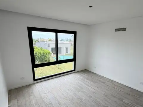 Casa en Alquiler de 3 dormitorios