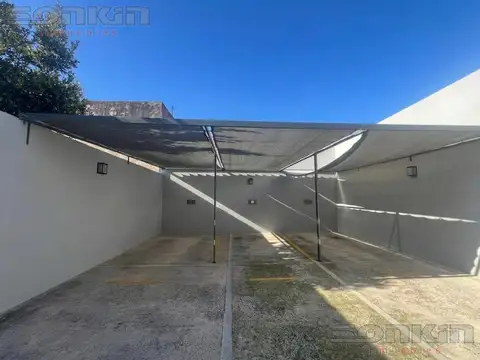 Cochera en venta - zona munro - a 2 cuadras del centro comercial.