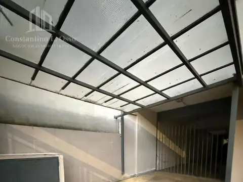Cochera en  Lanús -