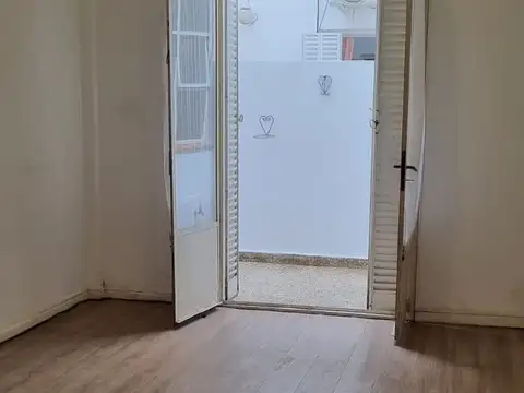 Depto Tipo Casa en Venta 70 años