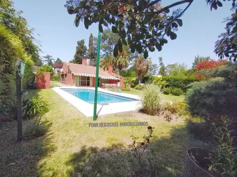 Bº Cerrado PARQUE PERÓ DEL VISO KM 41.8 S/PARQUE 1680m² CASA 260m²  1 PLANTA 3DORM Y ESCRIT. PILETA