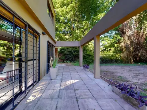 Casa en Venta en Villa Elisa, USD 159.000