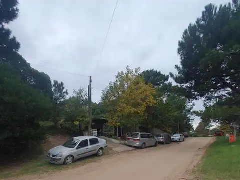 DOS CASAS SOBRE LOTE DE 441 mts2 – Ostende