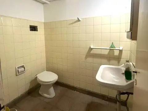 Local en Alquiler en La Tablada, $ 1.000.000