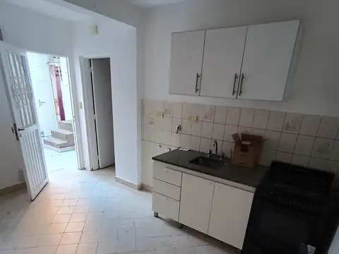 Depto Tipo Casa en Alquiler 40 años