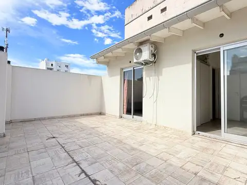 VENDE DEPTO 4 AMB 98m2 TOT V. PUEYRREDON