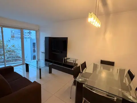 EN VENTA • SEMIPISO 2 AMB CON COCHERA •PLAZA MITRE
