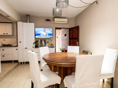 VENTA CASA 4 DORM BARRIO SAN CARLOS ZONA SUR