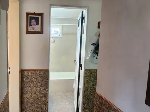 Casa 4 ambientes con 1 baño