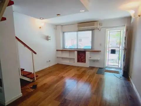 Depto Tipo Casa en Venta 14 años