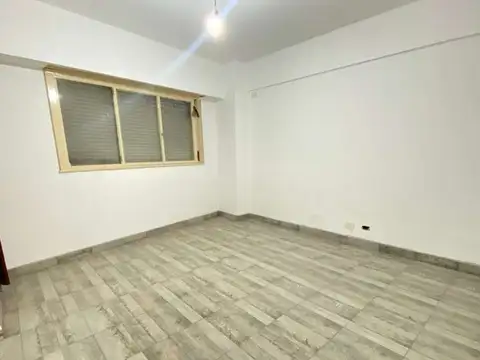 Rojas 100, Piso 2