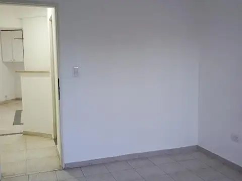 Avenida 1 1400, Piso 2