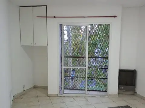 Avenida 1 1400, Piso 2