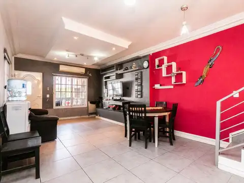 Casa en Venta en Adrogue, USD 105.000