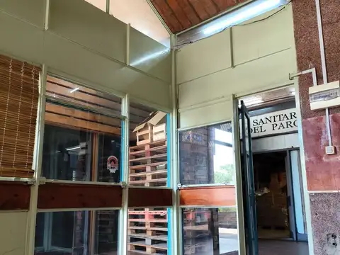 Local en Alquiler 51 años