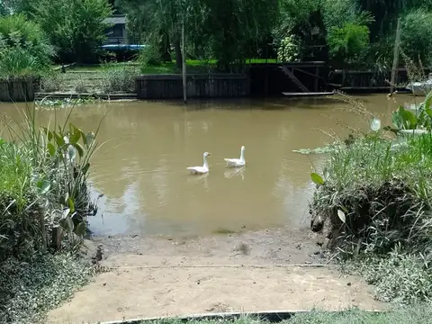 Casa 2 ambientes con 1 baño