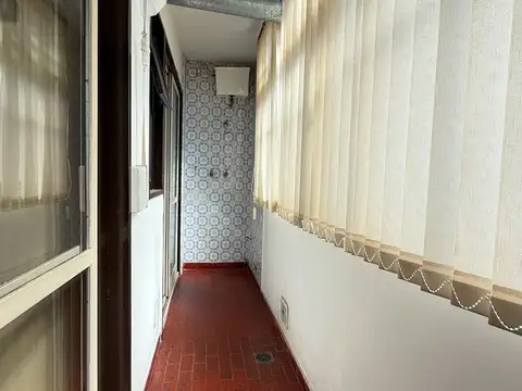 DEPARTAMENTO EN VENTA 3 AMBIENTES CON DEPENDENCIA