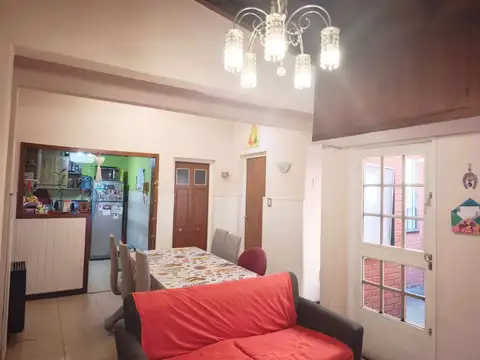 Depto Tipo Casa en Venta de 4 ambientes