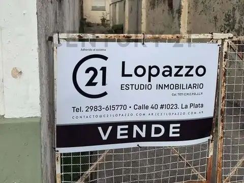 OPORTUNIDAD  VENDEMOS CASA A METROS DEL CENTRO EN INMEJORABLE PRECIO