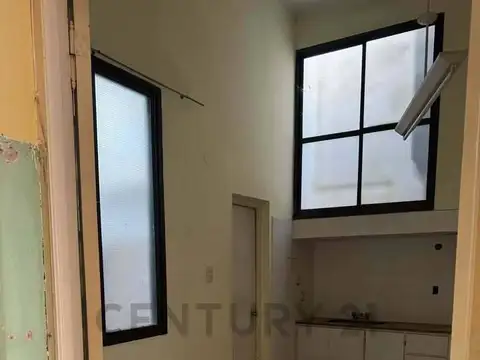Casa 5 ambientes con 1 baño