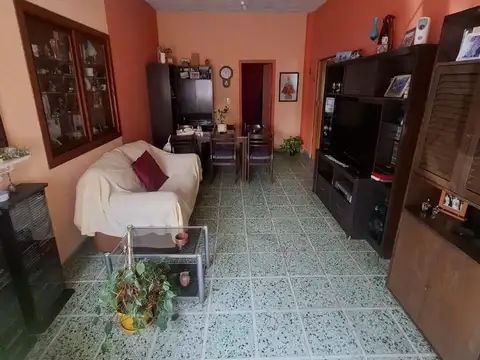 Casa en Venta en Munro, USD 157.000