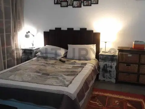 CASA 4 AMBIENTES EN VENTA – A 200 MTS DE PLAZA IRLANDA – EXCELENTE UBICACIÓN | T