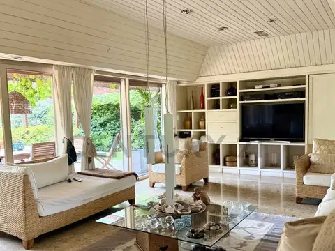 Casa en Venta de 4 dormitorios