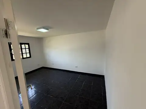 Depto Tipo Casa en Alquiler de 1 dormitorio